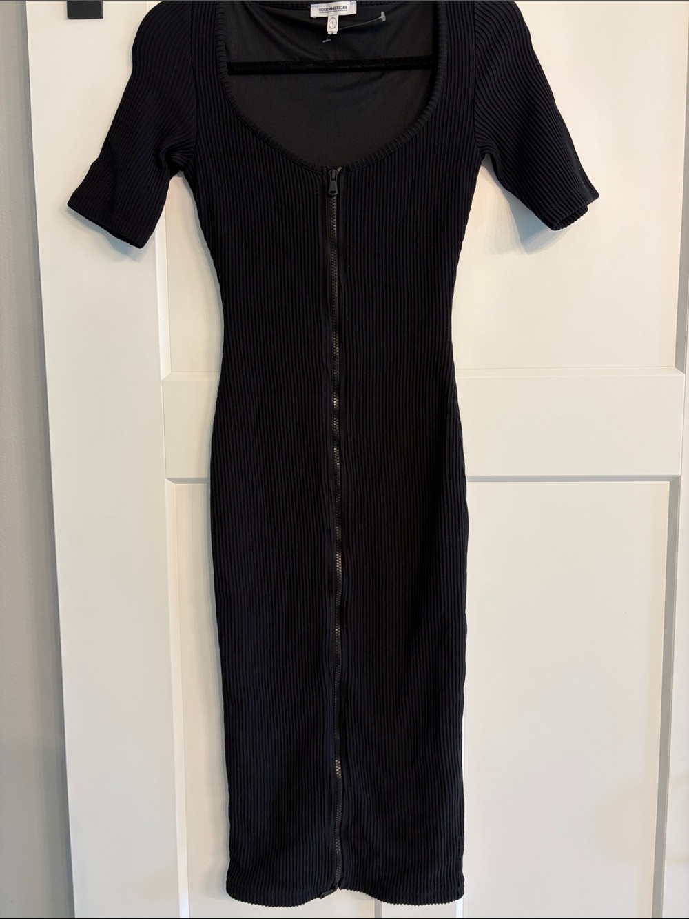 Good American- Black Ribbed Zip-Front Women’s Dress size-1 small
